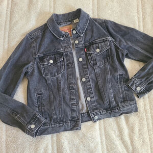 Levi's Original Trucker Jacket Women’s Size Large Red label Black Denim Jean